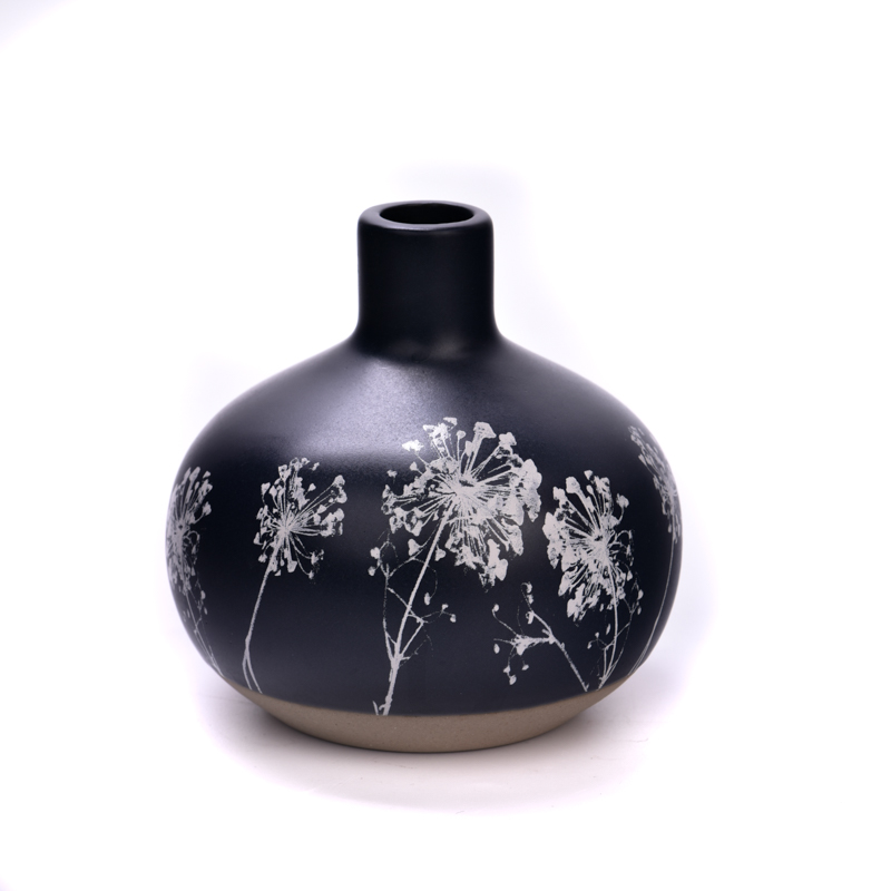 luxury matte black 360ml ceramic diffuser bottle for home deco