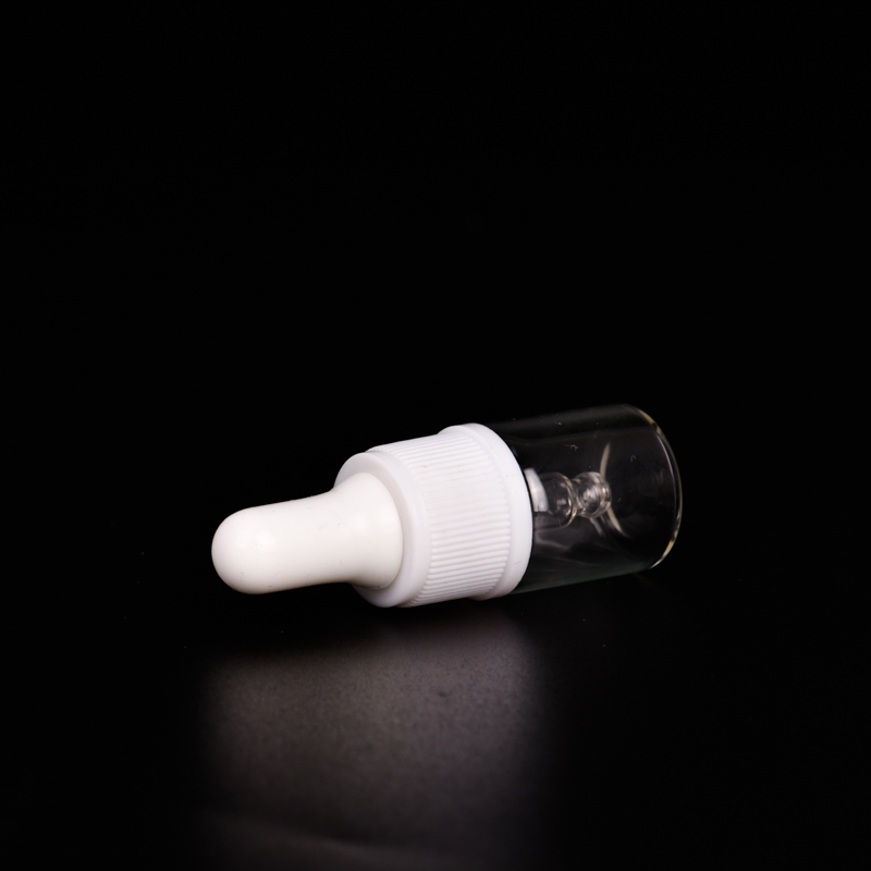 Luxury 5ml oil glass bottle with shiny white dropper for trial for wholesale Luxury 5ml oil glass bottle with shiny white dropper for trial for wholesale