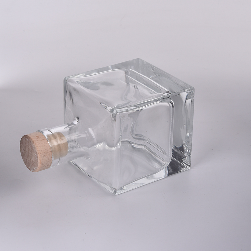 hot sales square glass diffuser bottle 