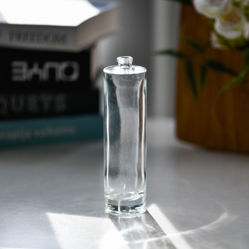 Wholesale home decor 100ml tall empty glass perfume bottle for home deco Wholesale home decor 100ml tall empty glass perfume bottle for home deco