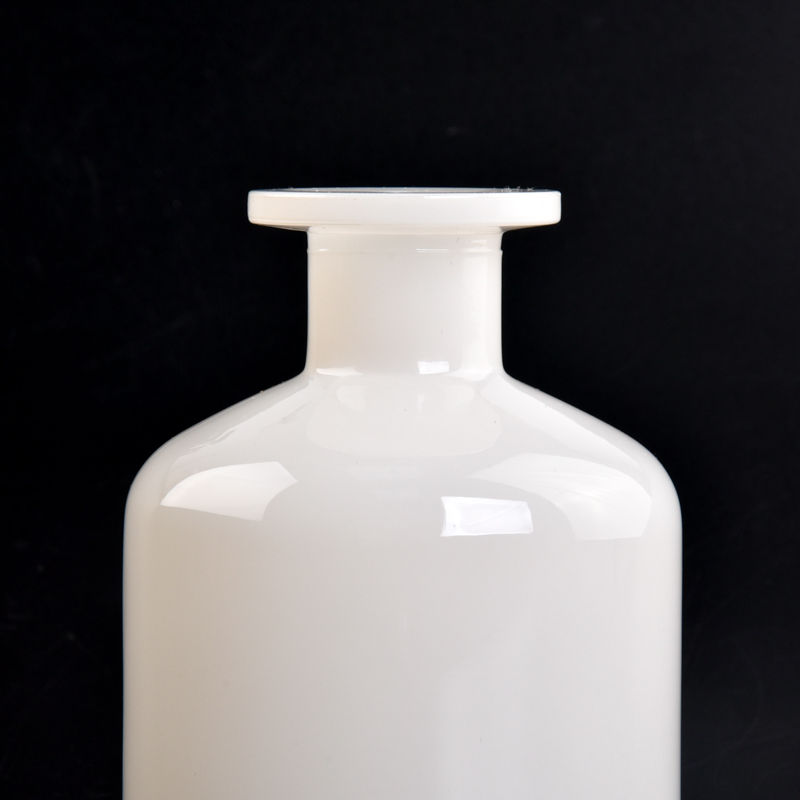 Wholesale 250ml Luxury white Glass Diffuser Bottles