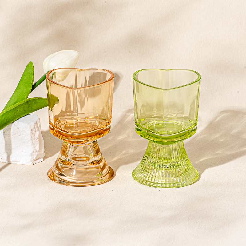 Wholesale 170ml home decor sage heart shape glass candle holder Wholesale 170ml home decor sage heart shape glass candle holder