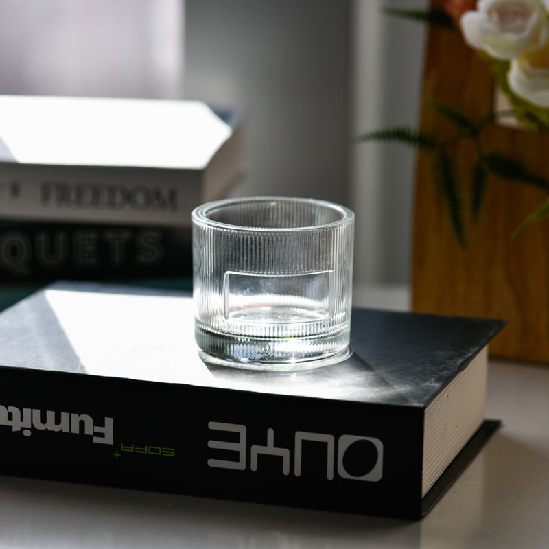 Χονδρικό προσαρμοσμένο λογότυπο ριγέ διαφανές γυάλινο κερί βάζα