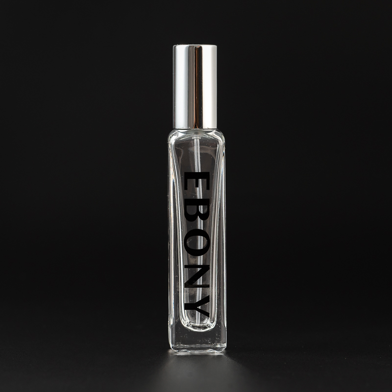 kwadratowe 15 ml opryskiwacza szklana butelka z perfumem z srebrną czapką