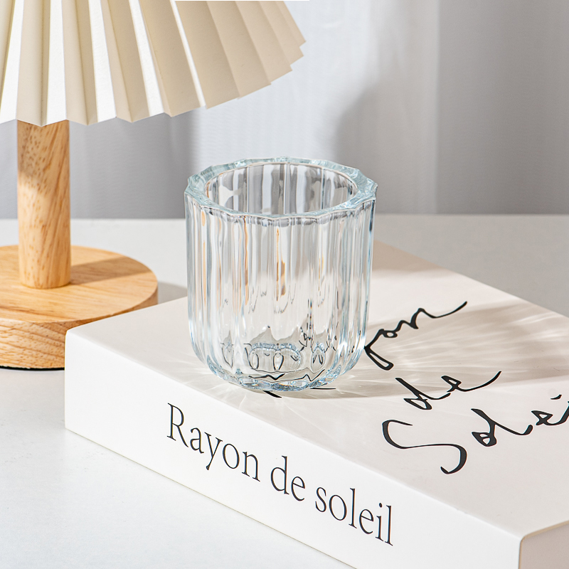 luxury 4.5oz thick ribbon glass candle holder