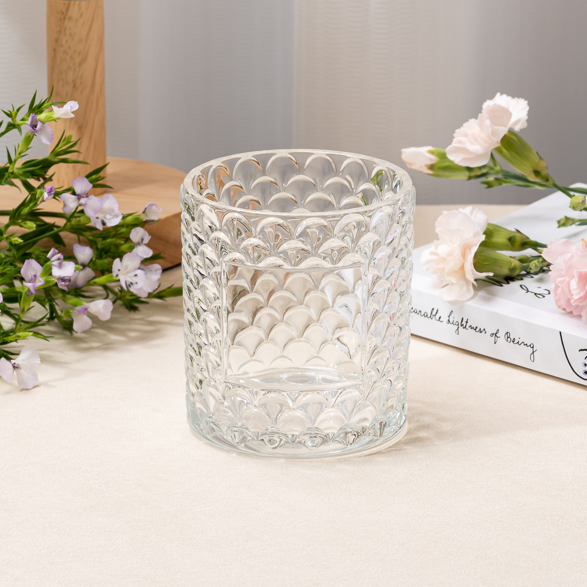 Unique Squama Surface Glass Jar Scented Candle Holder Supplier Unique Squama Surface Glass Jar Scented Candle Holder Supplier