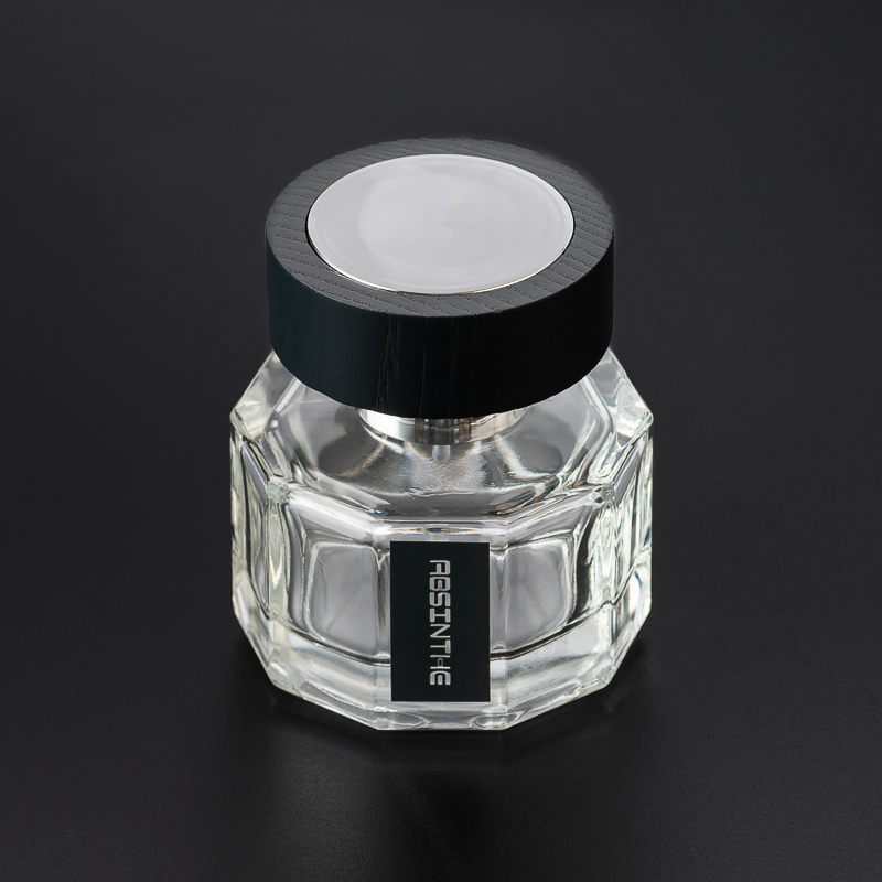 50 ml lasinen hajuvesipullo monikulmio lasiset hajuvesipullot mukautetun väriset lasisuihkepullot