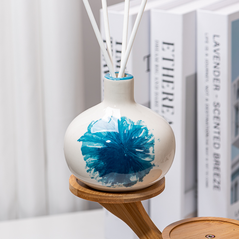 Iholeyili eLuxury Room Diffuser Engenanto yeCeramic yeBhotile yeReed Diffuser enuka kamnandi