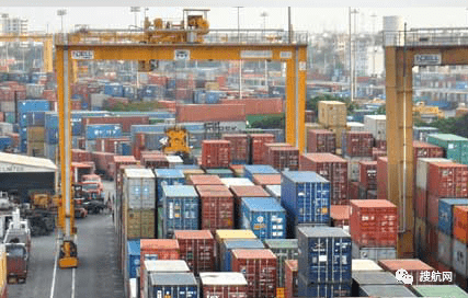 Drzwi do drzwi Serwis Dostawa Sea Shipping Forwarder z Chin do Koper Słowenia Customs Cels Reviele