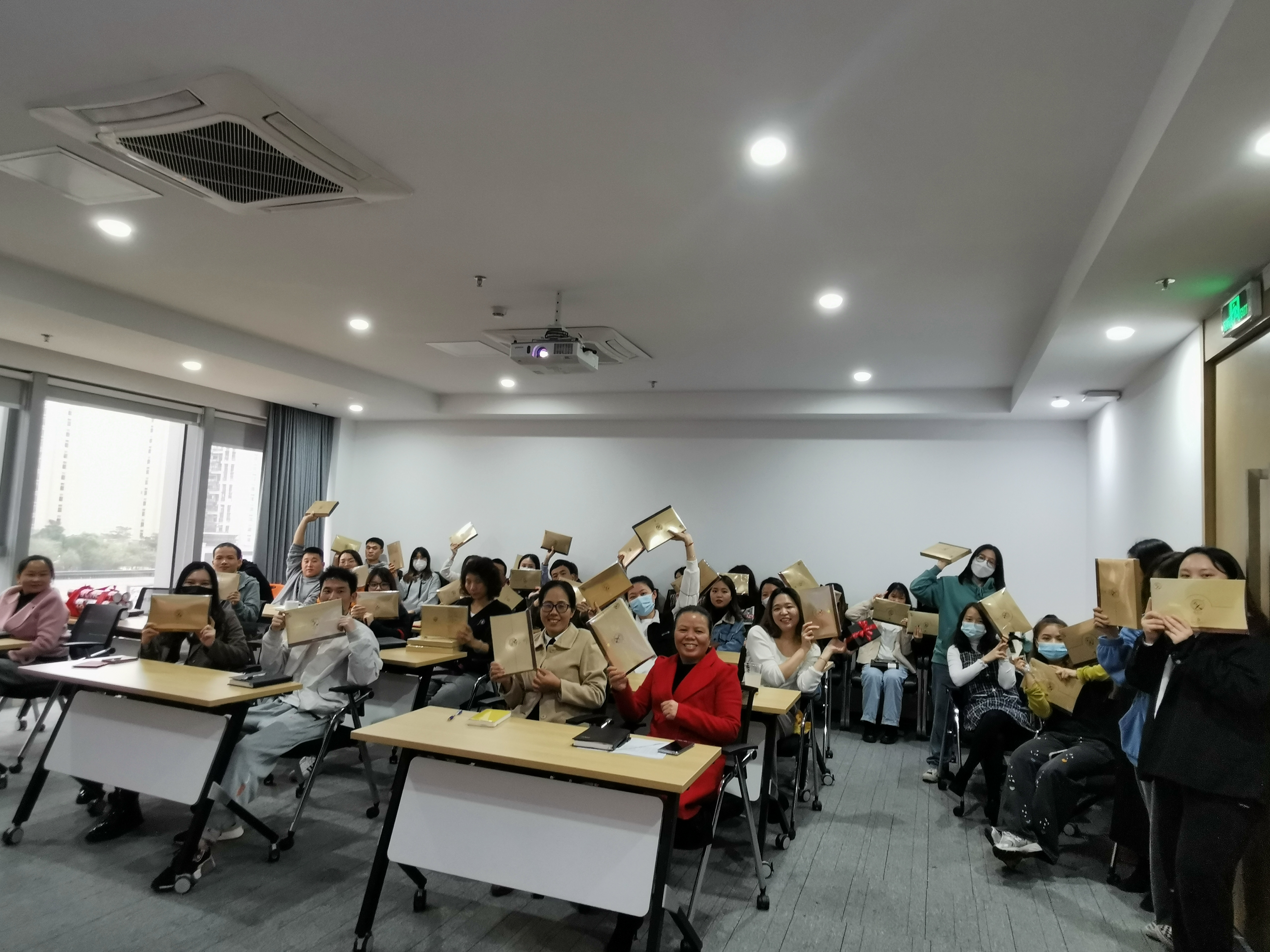 Pick up from factory and consolidate in warehouse ocean freight from China to Australia