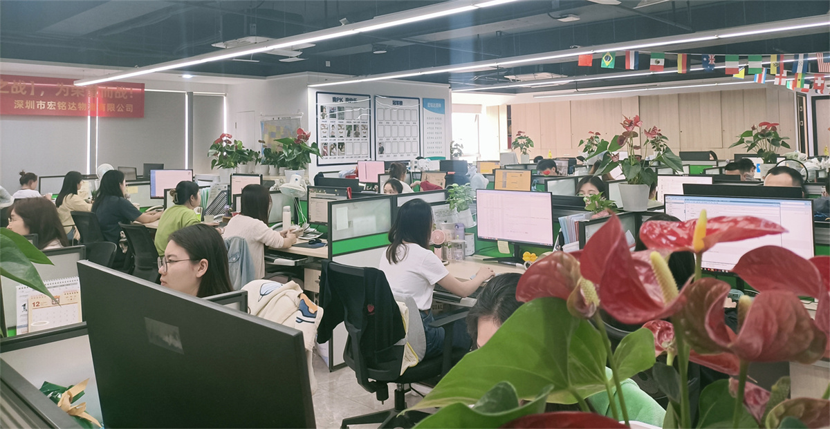 Cost-Saving Air Freight to Middle East - Dubai/UAE Air Cargo Forwarding Service