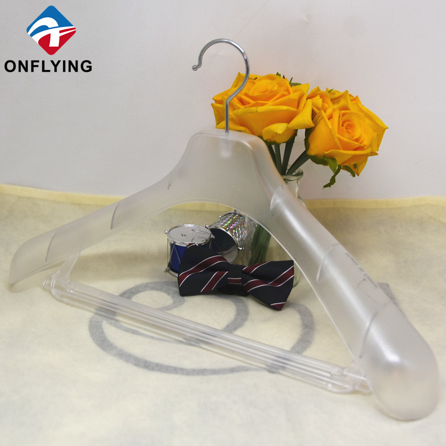 China Plastic Clothes Hanger