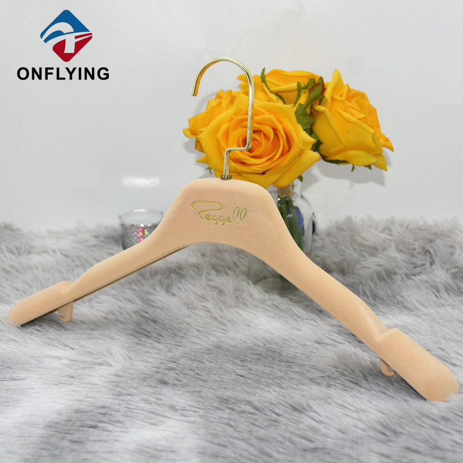 Velvet Dress Plastic Hangers Factory Supplier