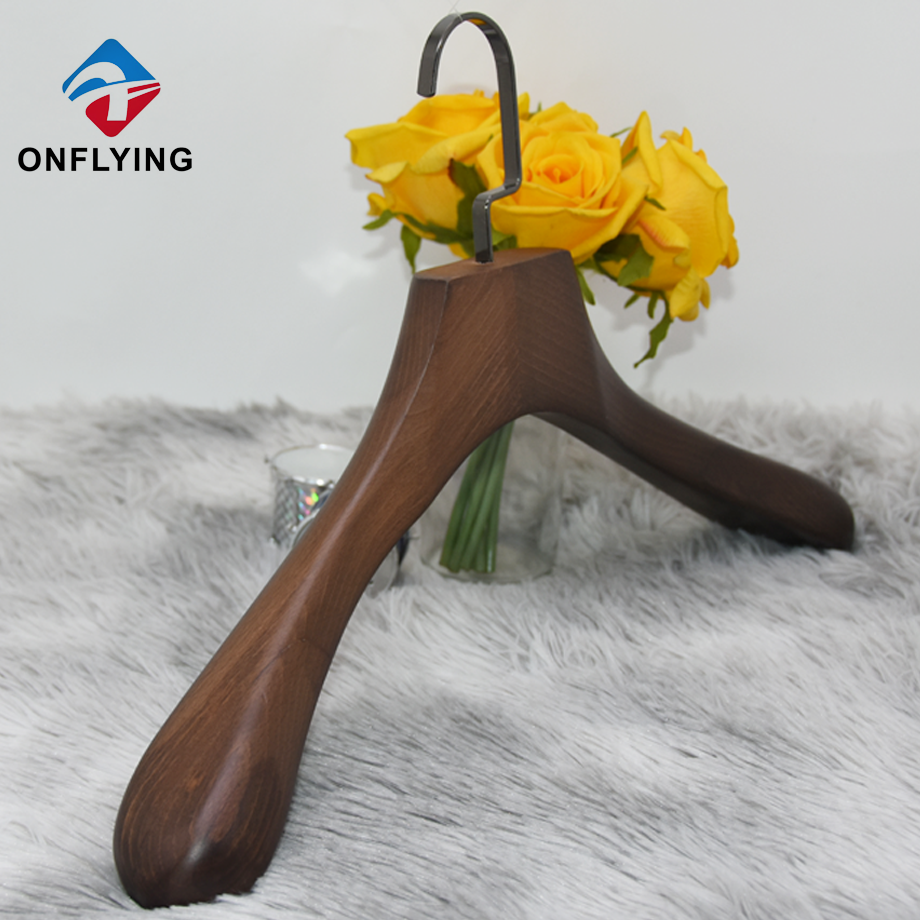 最高品質のヘビーデューティガンブラックフック木製コートハンガーチャイナファクトリー