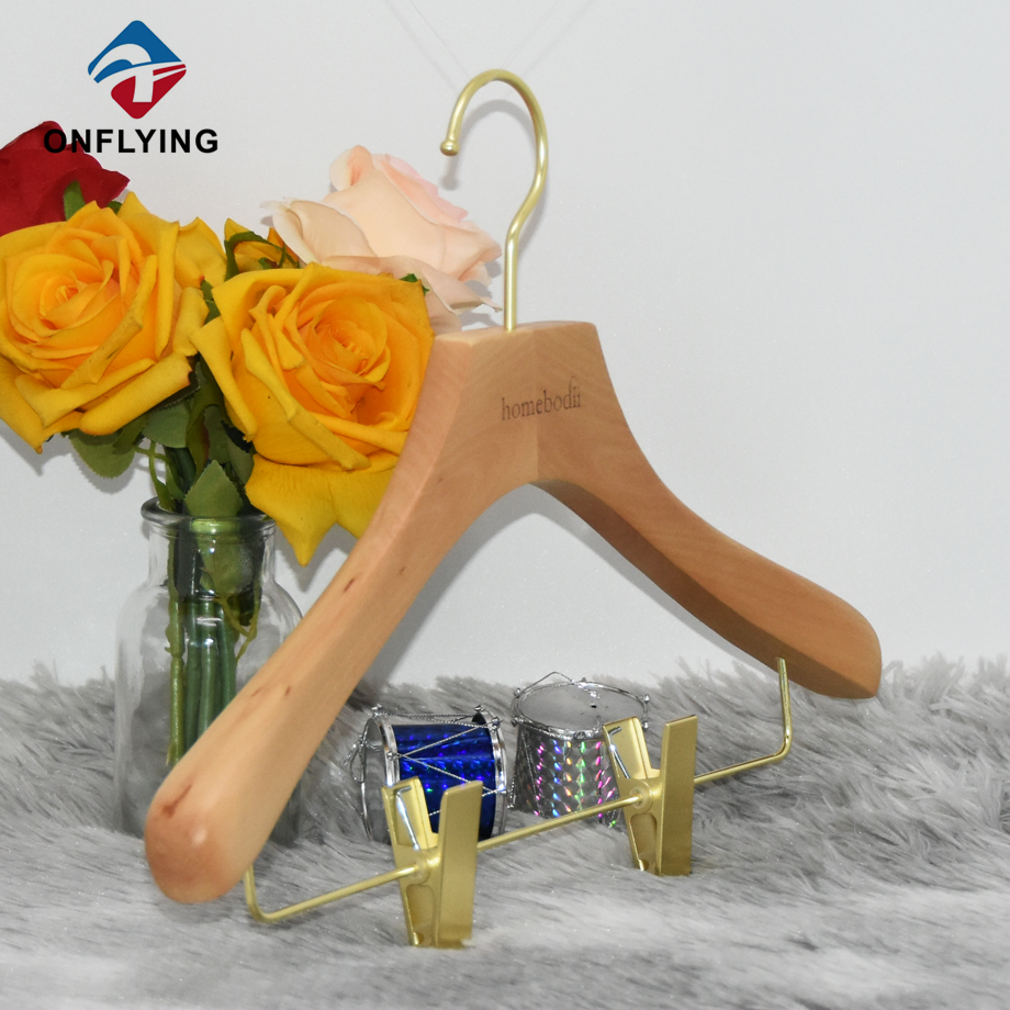 布用の高品質の耐久性のあるコートとスカートの木製ハンガー中国メーカー