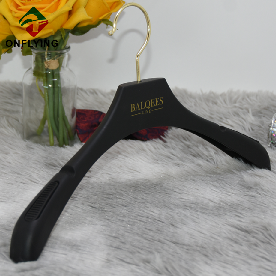 高端豪华耐用定制塑料衣架中国工厂