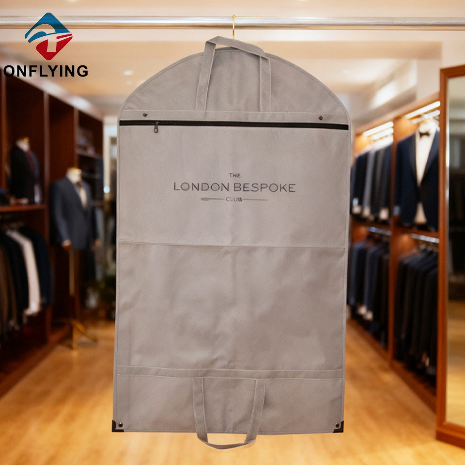 ハイエンドの耐久性のあるカスタム グレー PVC ウィンドウ不織布スーツ カバー中国工場