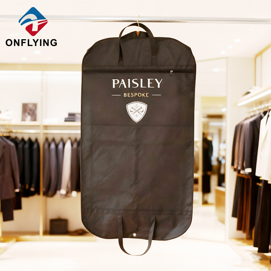 カスタムロゴのガセット非編まれたスーツバッグ中国工場が付いている黒い衣服