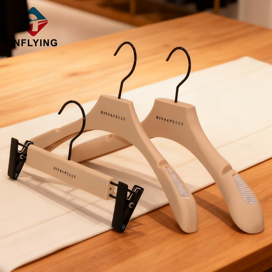 Ensemble de cintres pour robe de mariée en plastique recouvert de caoutchouc abricot pour femme, fournisseur chinois