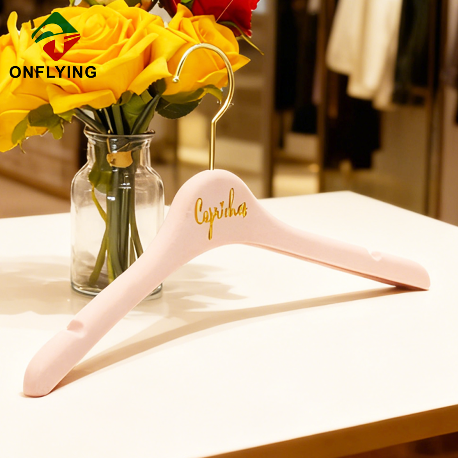 高級耐久性のあるピンクのブライダル ノンスリップ ベルベット ドレス ハンガー中国メーカー