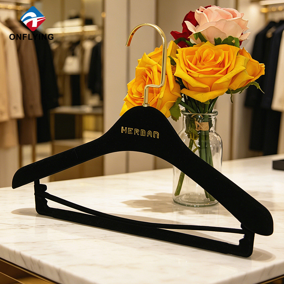 Bell Selling Luxury Bridal Suit Clothing Boutique Black Velvet Kids Hanger Supplier China