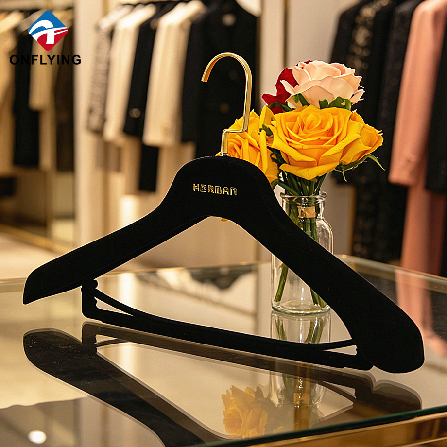 Premium Boutique Black Suit Velvet Men's Hanger with Velvet bar Layering Factory China