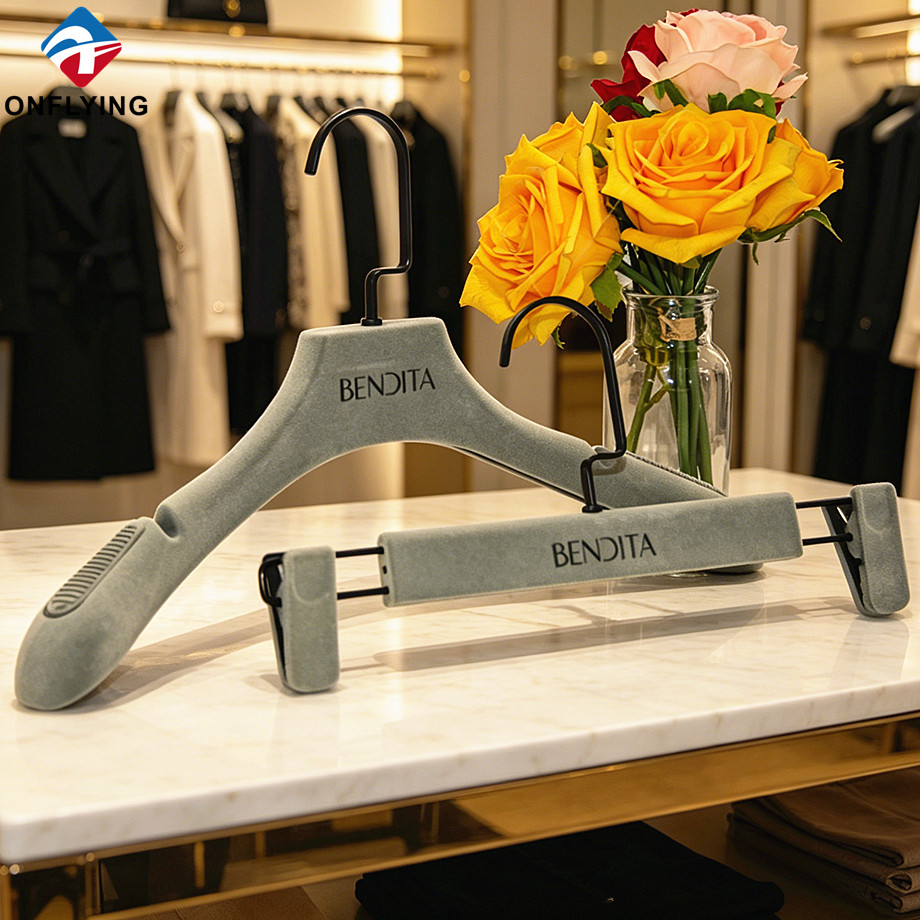 豪华定制品牌日常穿着裤子灰色天鹅绒衣架套装工厂中国