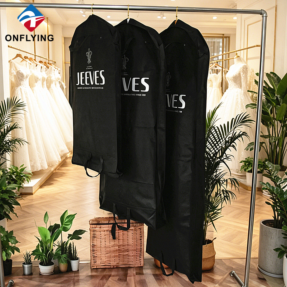 Ensemble de housse de protection contre la poussière pour vêtement non tissé noir, différentes tailles, respectueux de l'environnement, fournisseur Chine