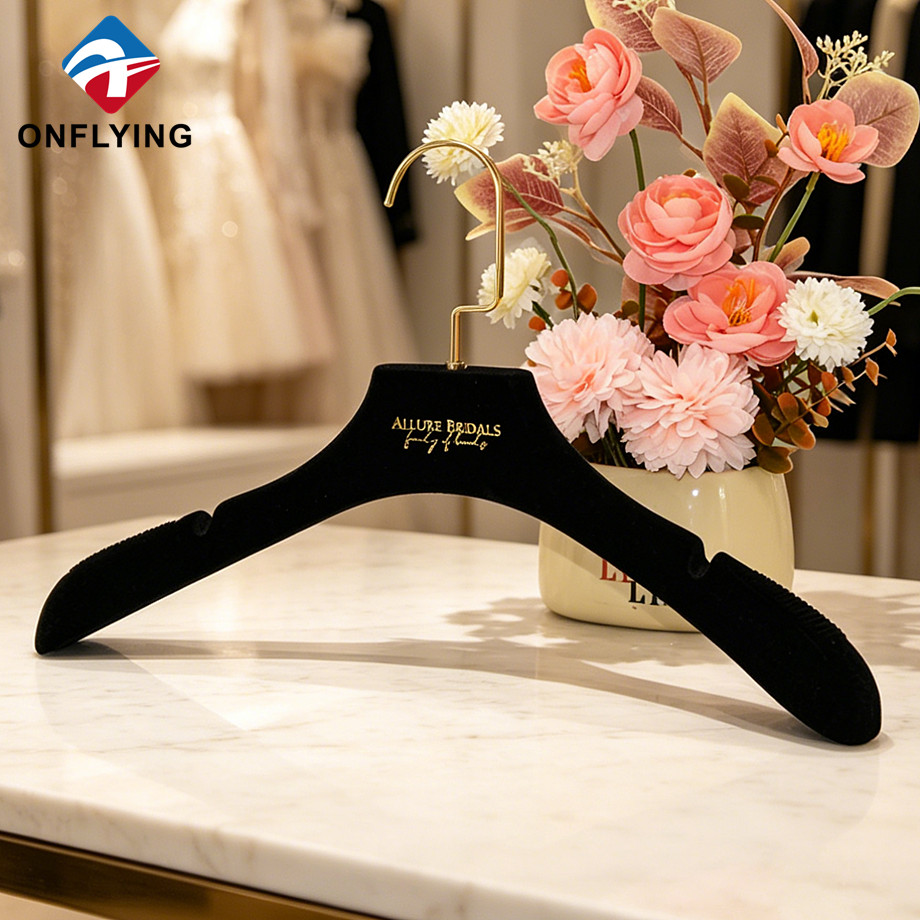 High Grade Clothing Display Rack Non slip Black Garment Dress Velvet Hanger Manufacturer China