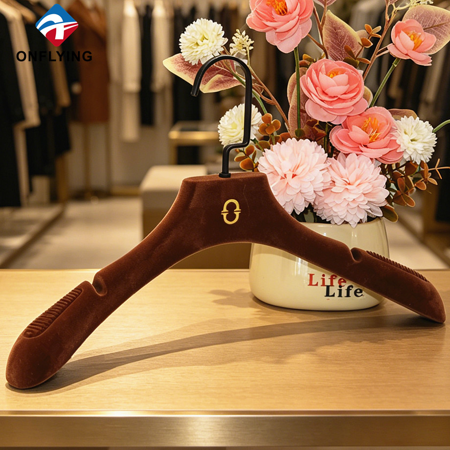 Classic Stylish High Grade Display Store Flocked Velvet Dress Bridal Hanger Supplier China