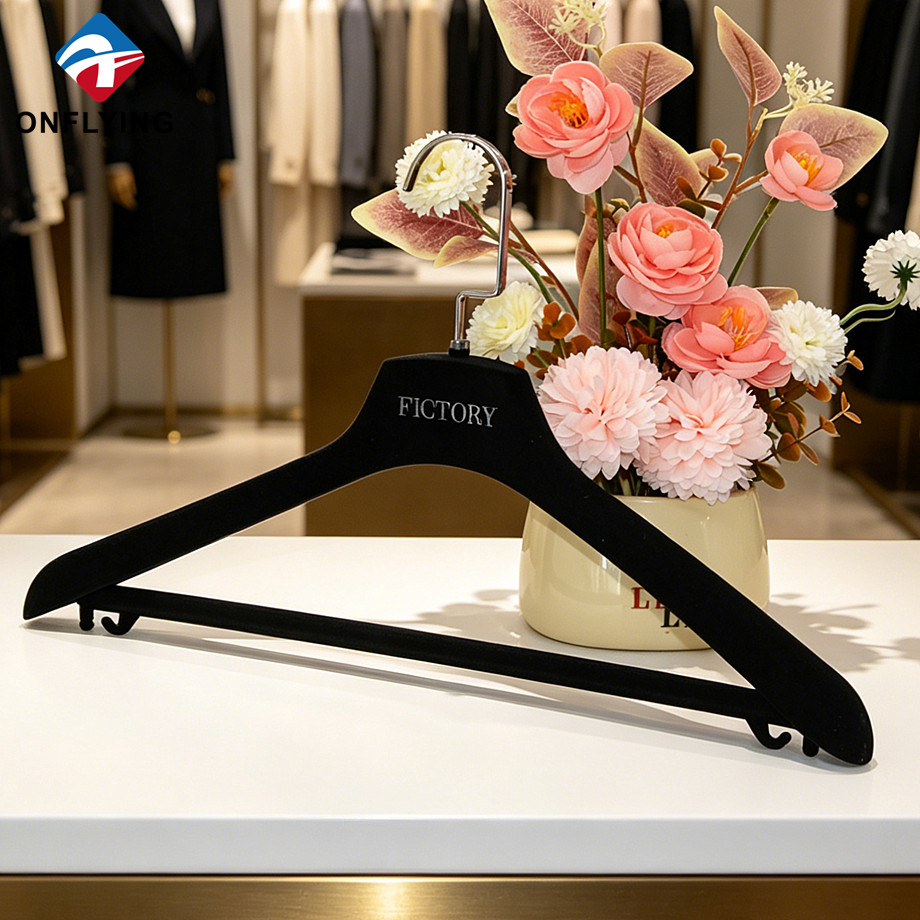 Eco-friendly 360° Swivel Hook Soft Matte Black Smooth Plush Jacket Velvet Hanger Supplier China