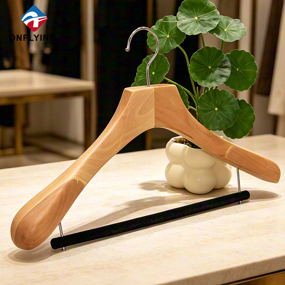 Luxury Durable Wide Shoulder Solid Sturdy Wooden Natural Hanger with Trouser bar Supplier China