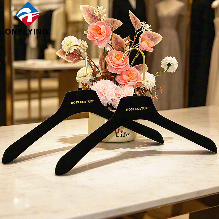 Durable High-end Hot-stamping Jacket Soft Flocked Velvet Coat Hanger Custom Color Factory China