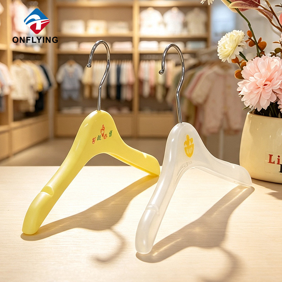 Luxury High Quality Colored Clothing Store Plastic Garment Children Hanger Set Supplier China