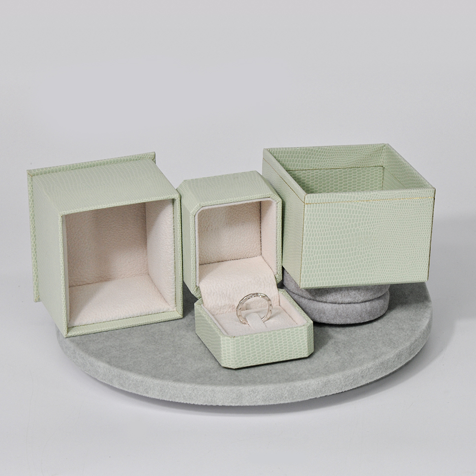 FANAI Mataas na kalidad na plastic box pu leather box green gift box ring box