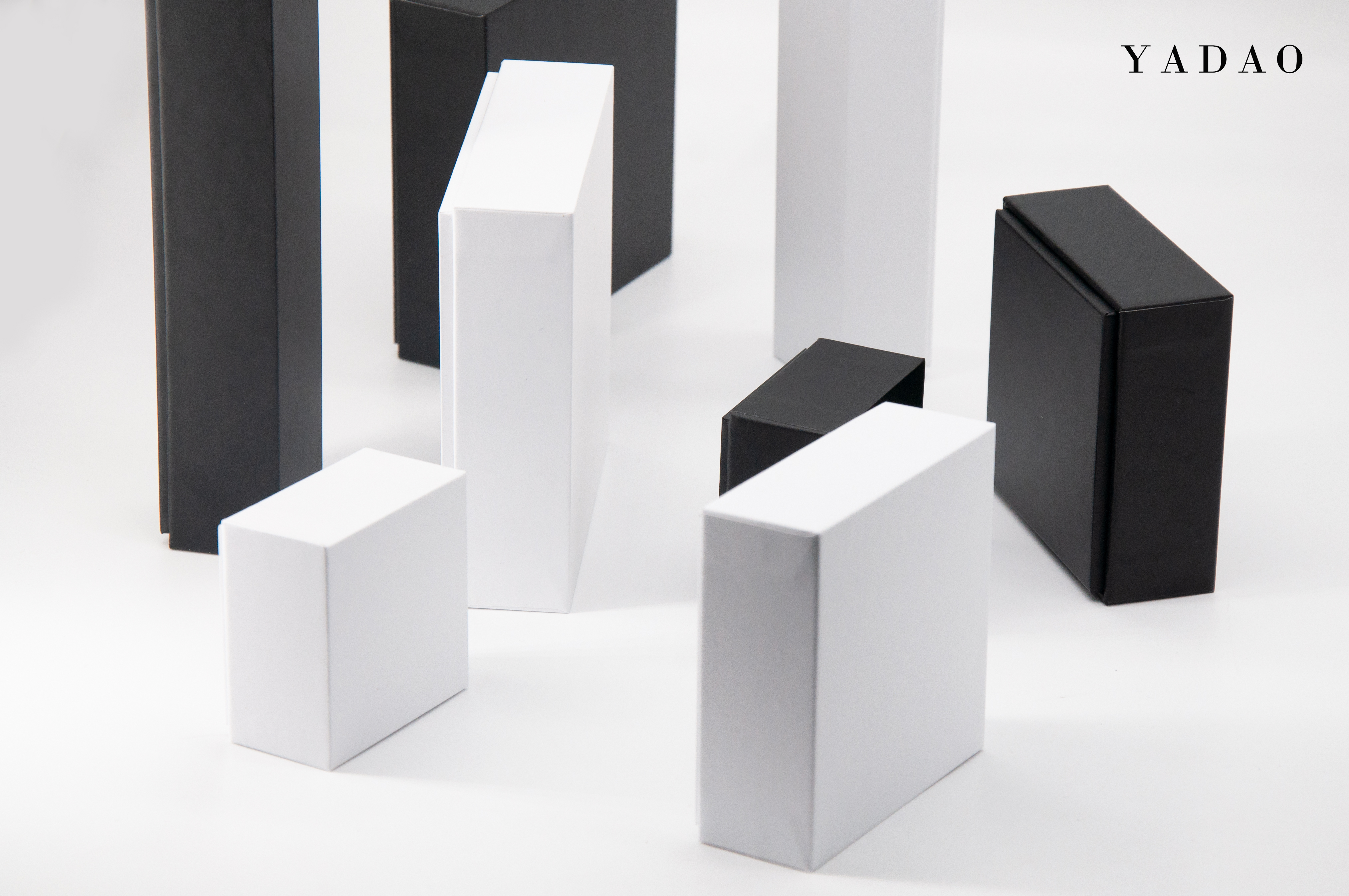 kotak pembungkusan barang kemas dalam warna biru laut yang popular disiapkan dengan logo tersuai secara percuma dalam reka bentuk yang unik