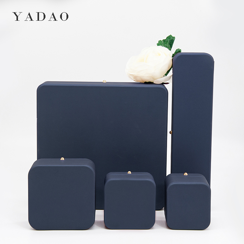 Custom high quality leather box set  for jewelry packaging