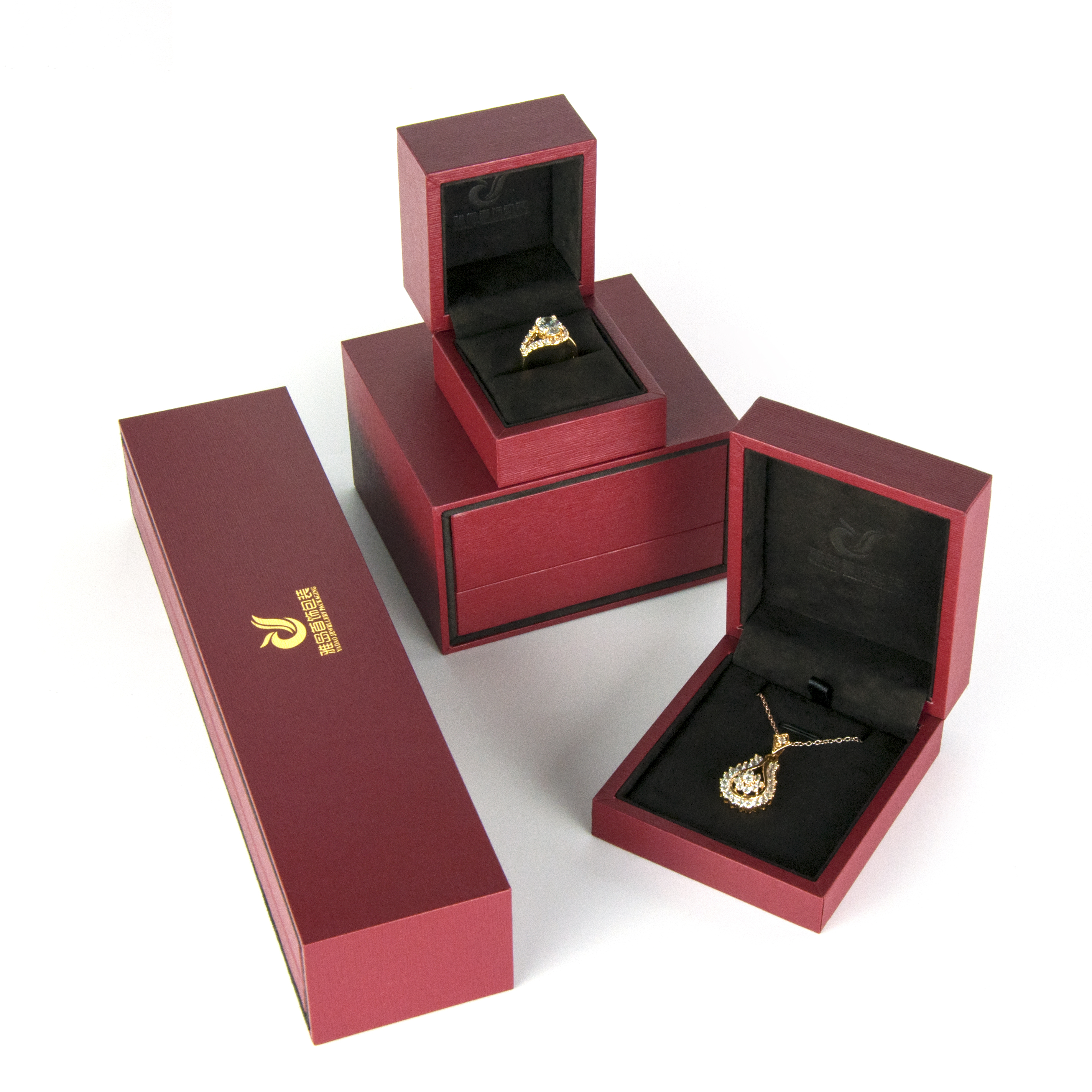 صندوق مجوهرات فاخر باللون الأحمر مخصص من البلاستيك مع التغليف الخارجي