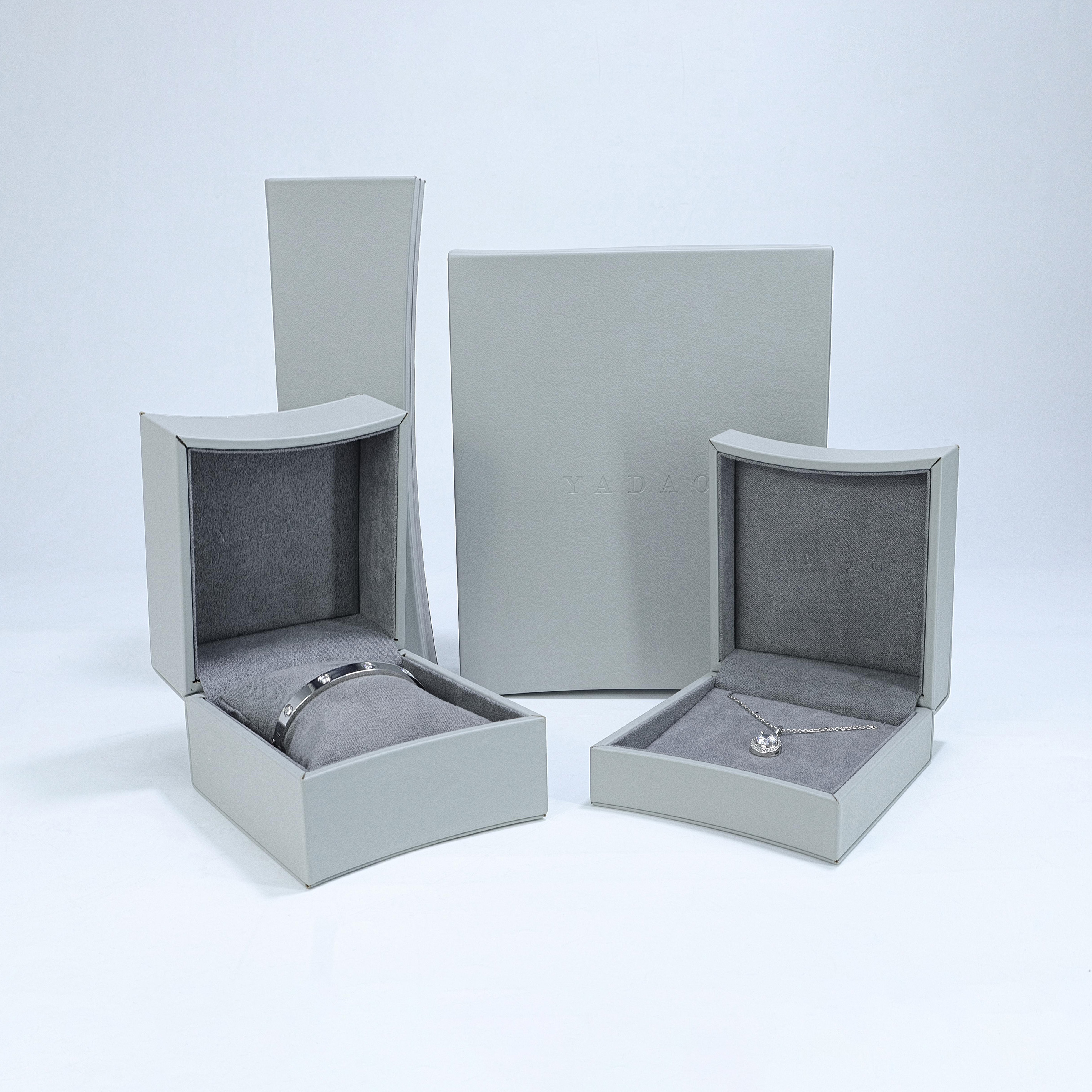صندوق مجوهرات فاخر من Yadao على شكل خاتم وقلادة على شكل منحني