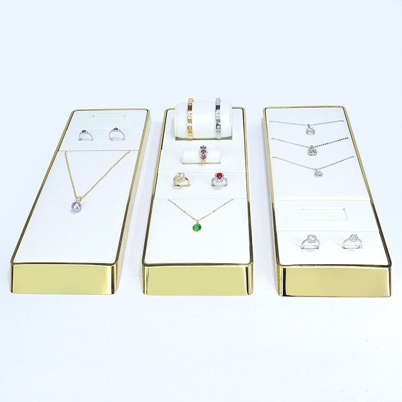 Baki Perhiasan Mewah Baki Display Perhiasan Warna Emas Dilapisi Kulit Kustom untuk Toko Anda