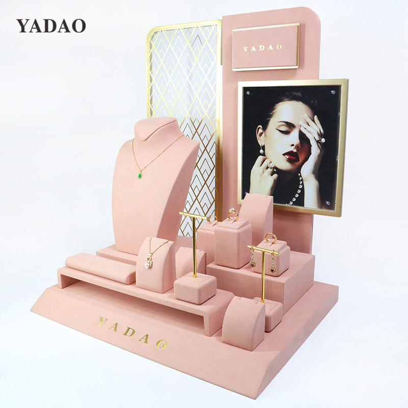 جواهرات hk به سبک جدید نمایش جواهرات hk طراحی مد نمایشگر جواهرات مجموعه رنگ صورتی میکروفیبر فروشگاه جدید سفارشی