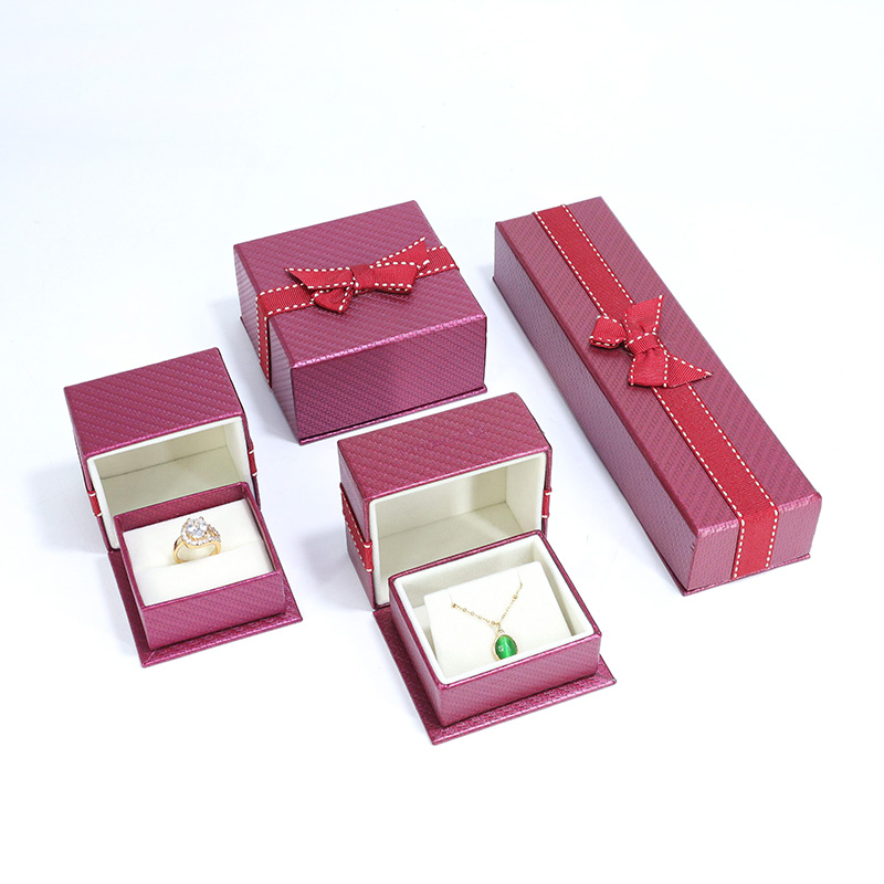 Kotak Perhiasan Custom dengan Pita Hias Warna Ukuran Custom