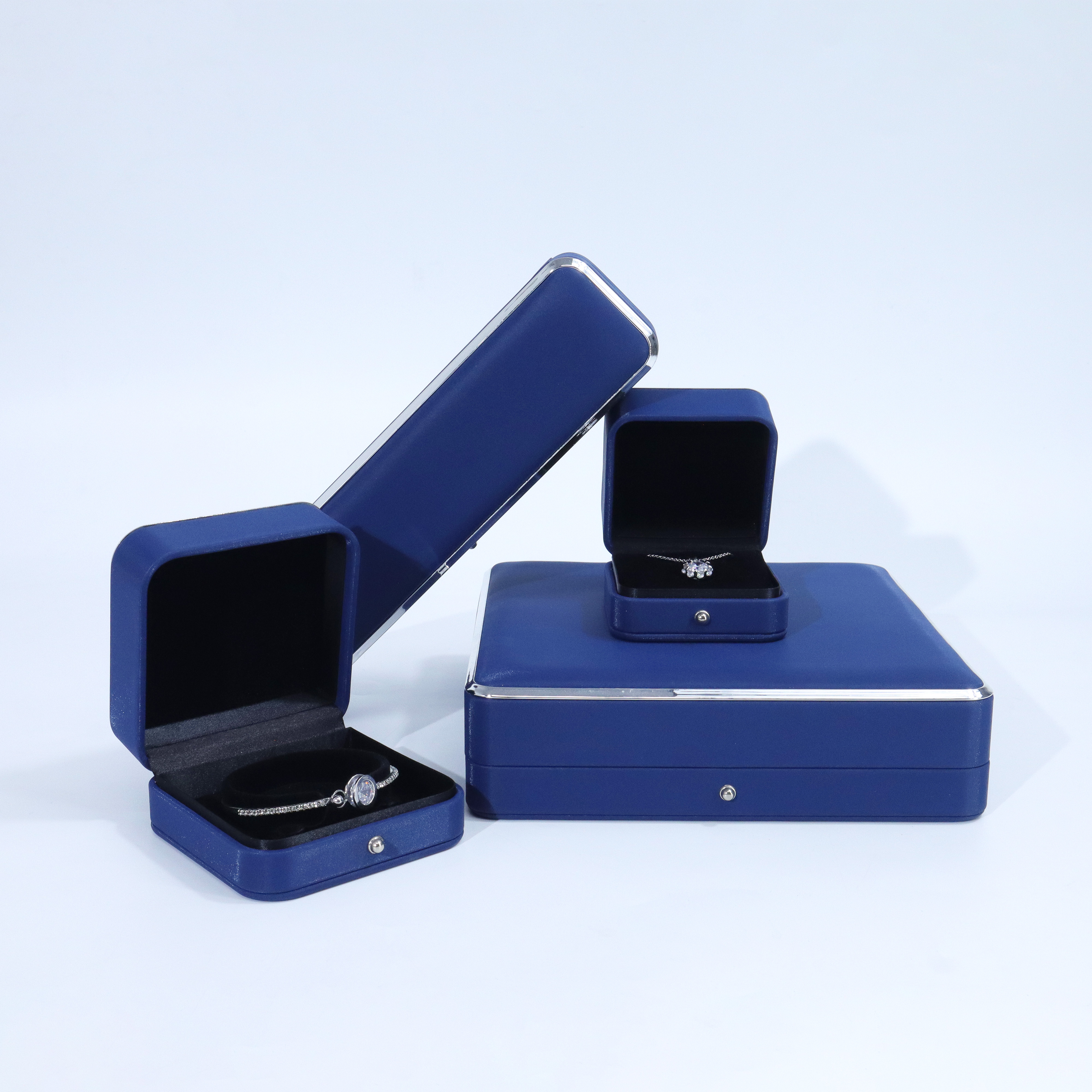 طقم صندوق مجوهرات أزرق فاخر من الشركة المصنعة لصندوق المجوهرات ياداو صندوق جلدي لخواتم وقلادة وسوار