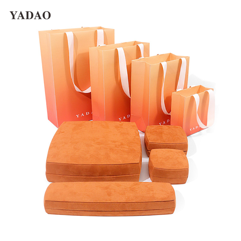 Menarik perhatian Set perhiasan mewah mahal kelas atas yang disesuaikan dengan kotak kemasan serat mikro suede edisi terbatas