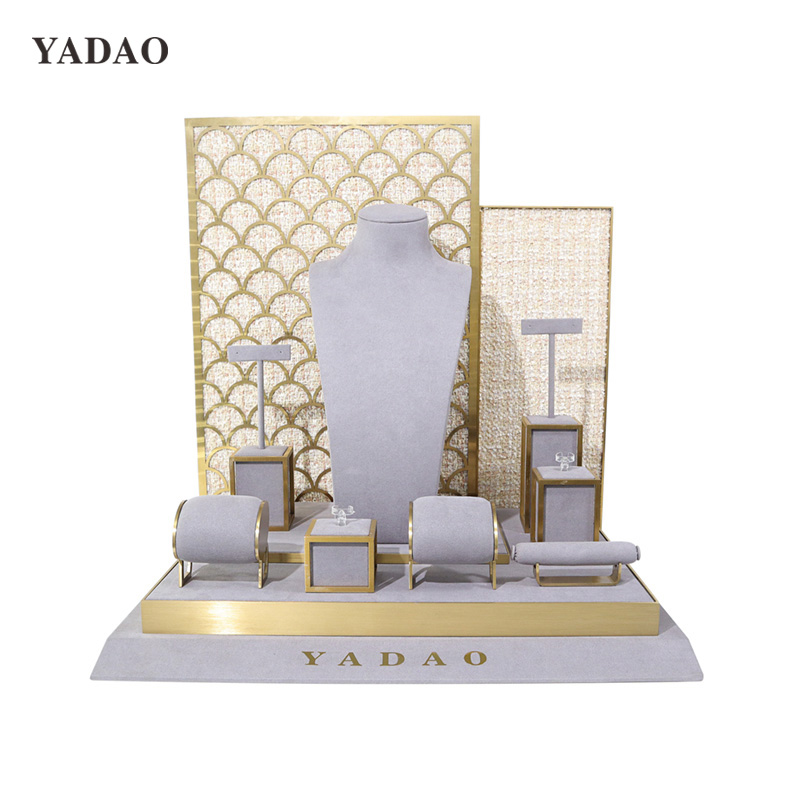 그레이 메탈릭 및 벨벳 쥬얼리 디스플레이 럭셔리 골드 다이아몬드 보석 디스플레이 스탠드 해외 인기 상품