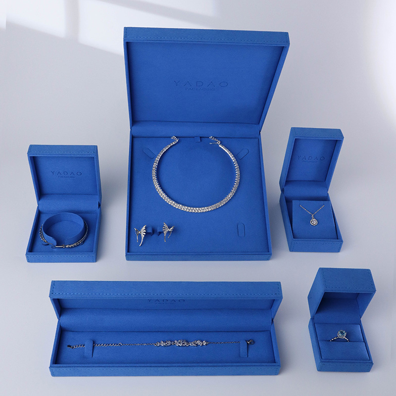 Niebieski zestaw mikrofibry klasyczny kwadratowy kształt pierścionka biżuterii pudełko biżuterii