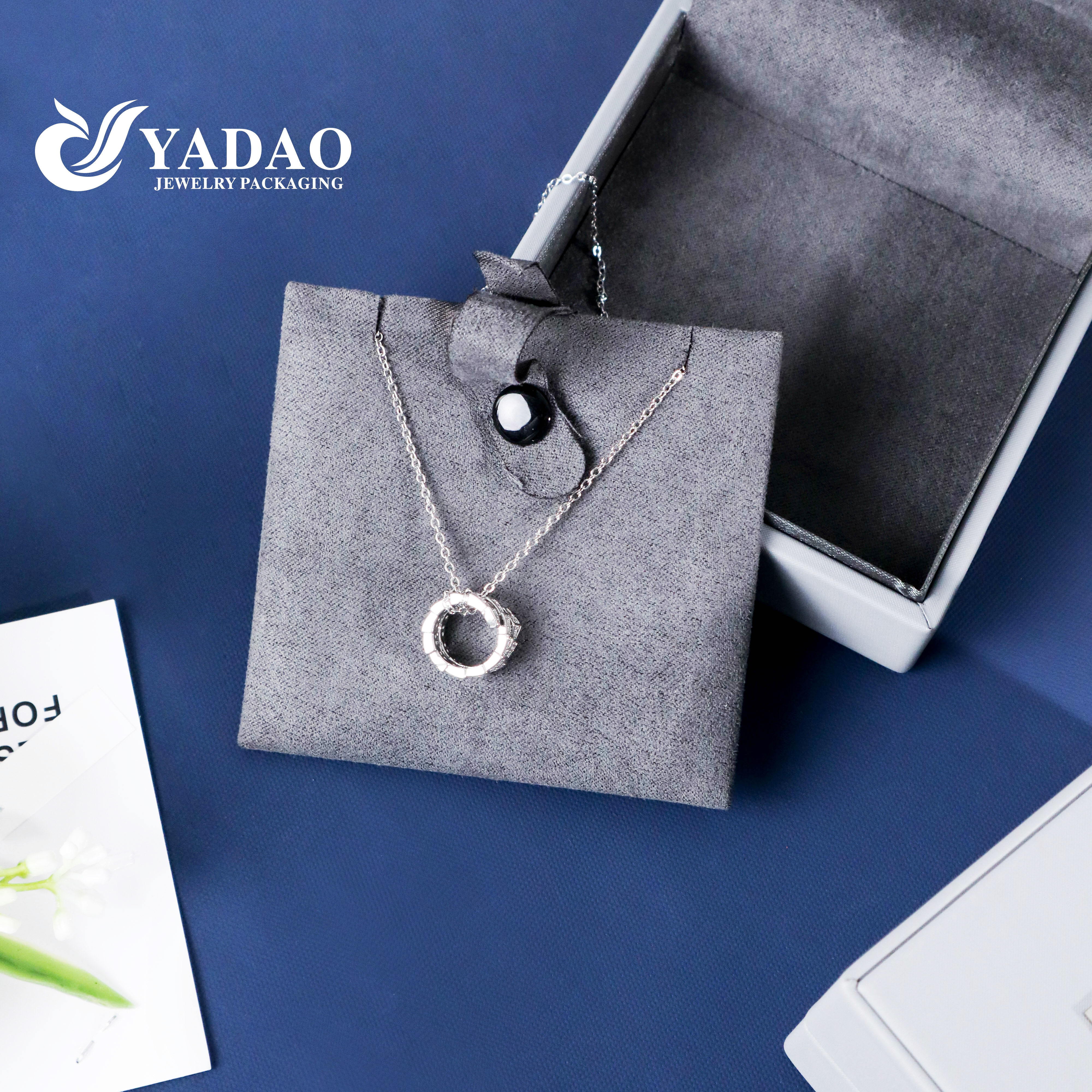 Plat logo logam gaya kelabu muda Bespoke Bangle Gemstone Bekas Perhiasan Bekas