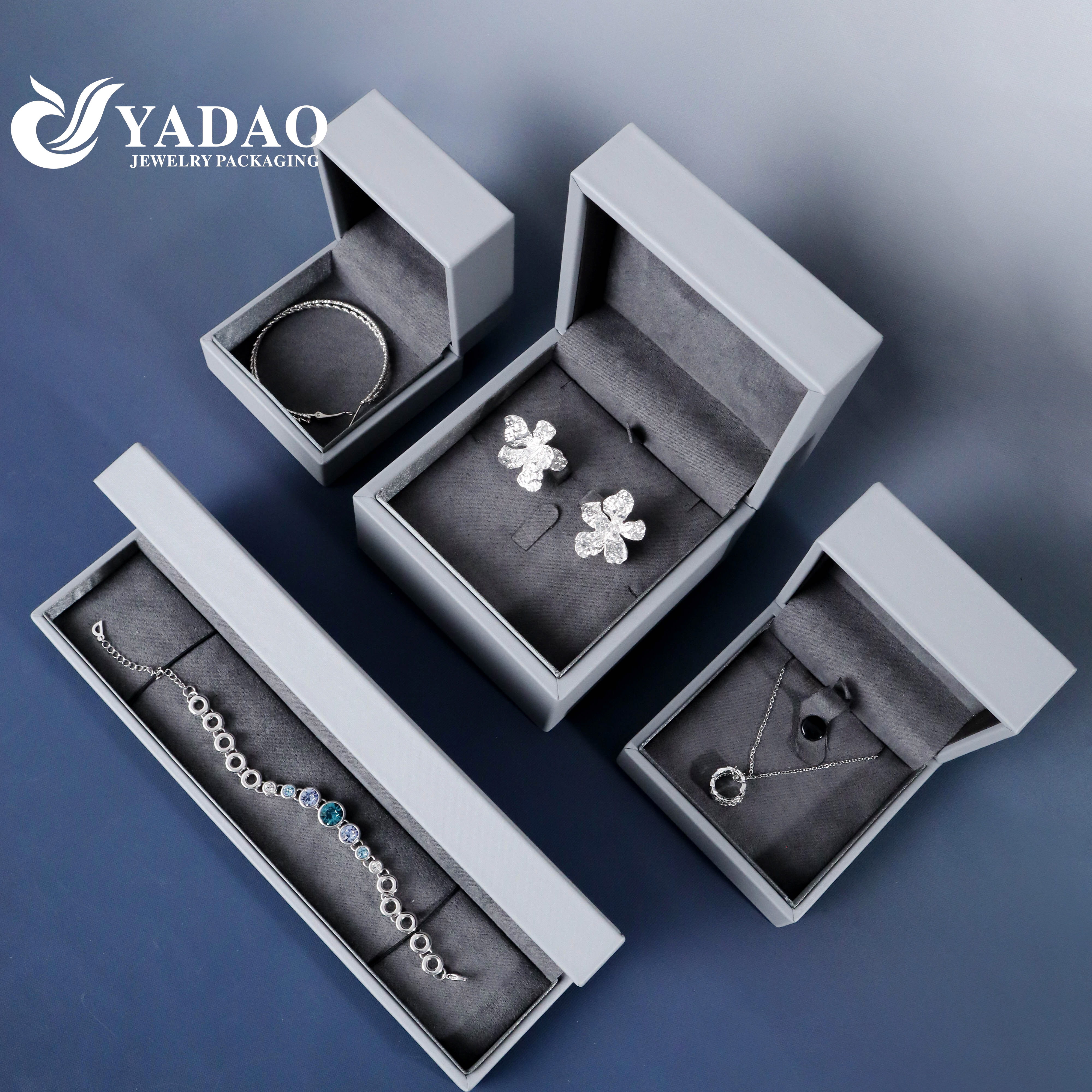 Logo Logo Logo Gaya Light Grey Bespoke Bangle Gem Gem Batu Perhiasan Kotak Kemasan