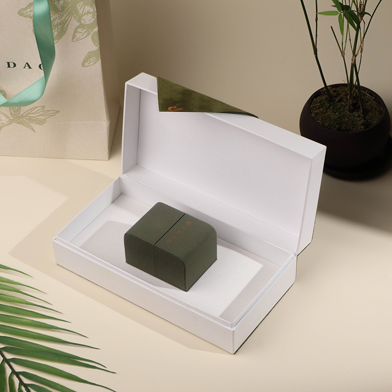 صندوق تغليف مجوهرات خضراء من سلسلة خضراء خضراء صديقة للبيئة