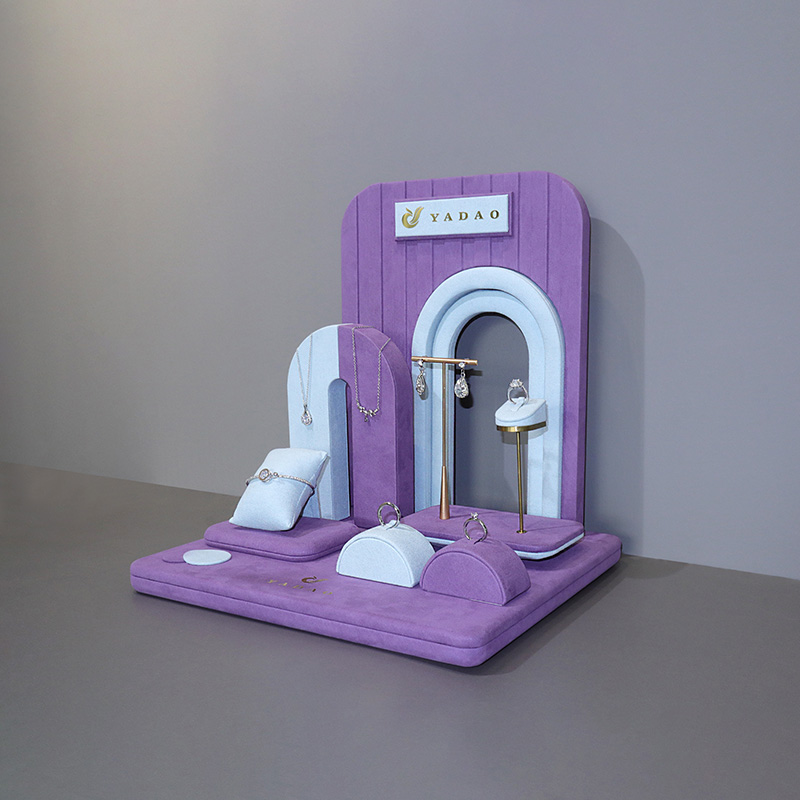 패션 액세서리 보석 부티크 쇼핑 이어링 목걸이 화려한 보석 스톤 창 디스플레이 세트